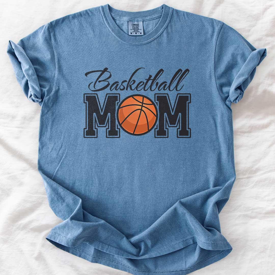 Basketball Mom – Casual Comfort Colors® T-Shirt
