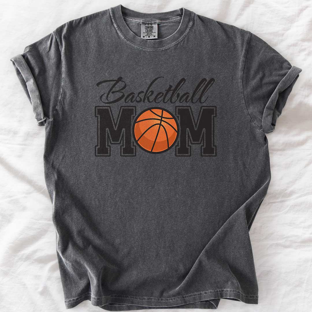 Basketball Mom – Casual Comfort Colors® T-Shirt