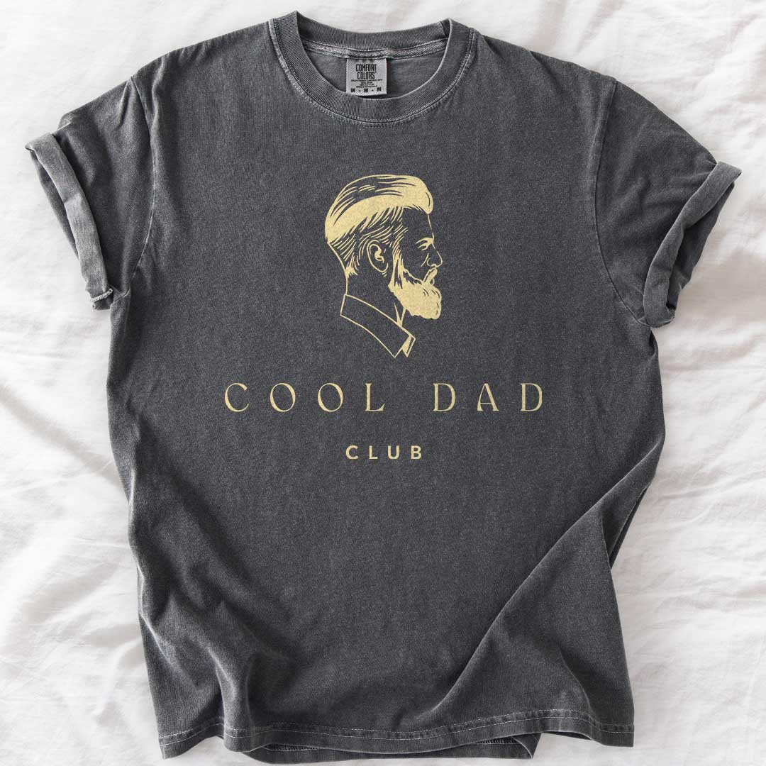 Cool Dad Club – Bearded Dad Illustration T-Shirt