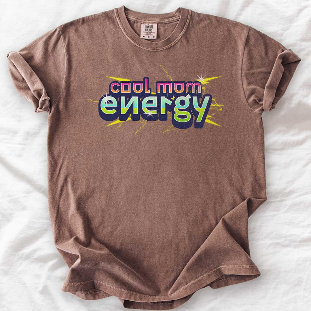 Cool Mom Energy – Retro Game-Inspired Comfort Colors® T-Shirt
