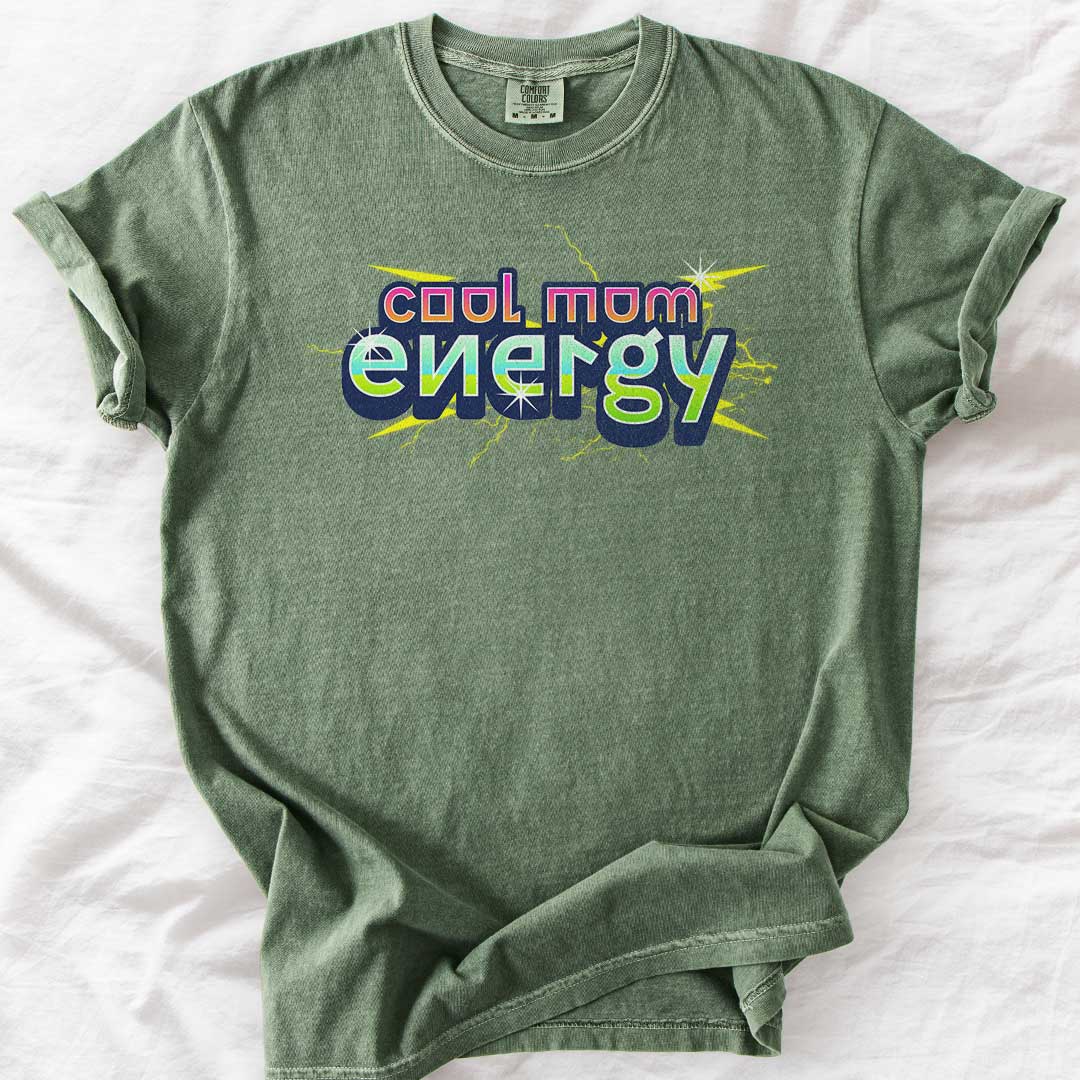 Cool Mom Energy – Retro Game-Inspired Comfort Colors® T-Shirt