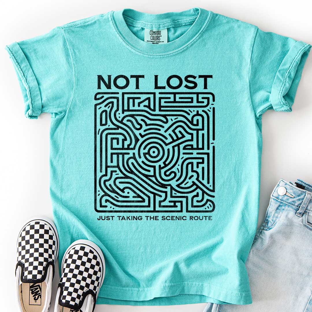 Not Lost, Just Taking the Scenic Route – Maze Adventure Youth T-Shirt