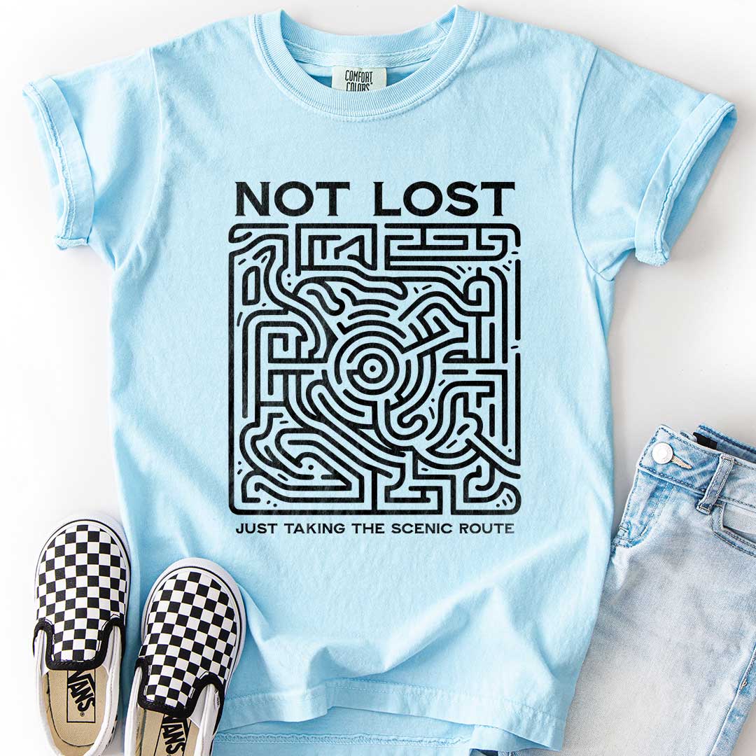 Not Lost, Just Taking the Scenic Route – Maze Adventure Youth T-Shirt