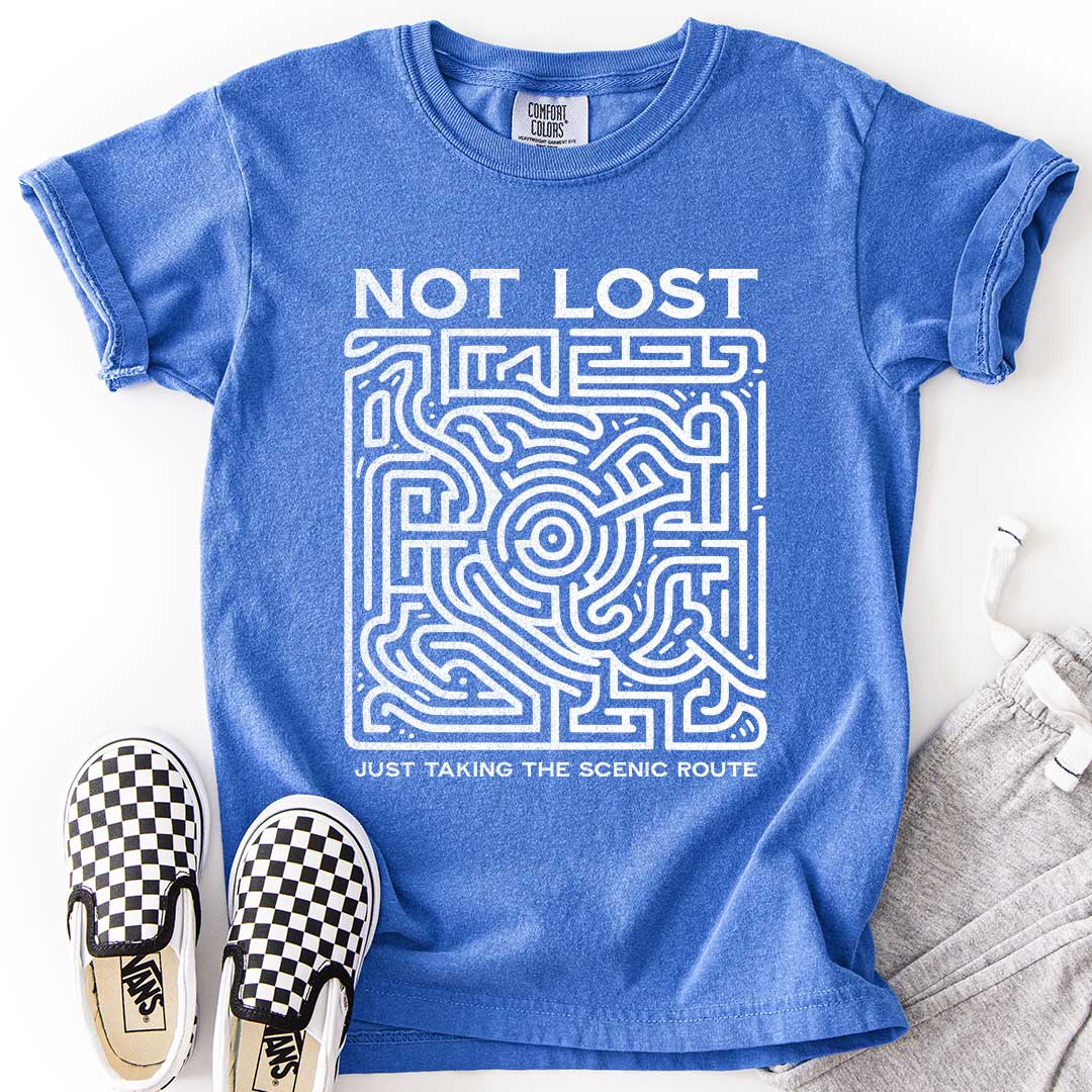 Not Lost, Just Taking the Scenic Route – Maze Adventure Youth T-Shirt