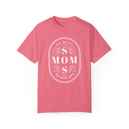 Mom SOS On Duty Since 2024 – Personalized Mom T-Shirt