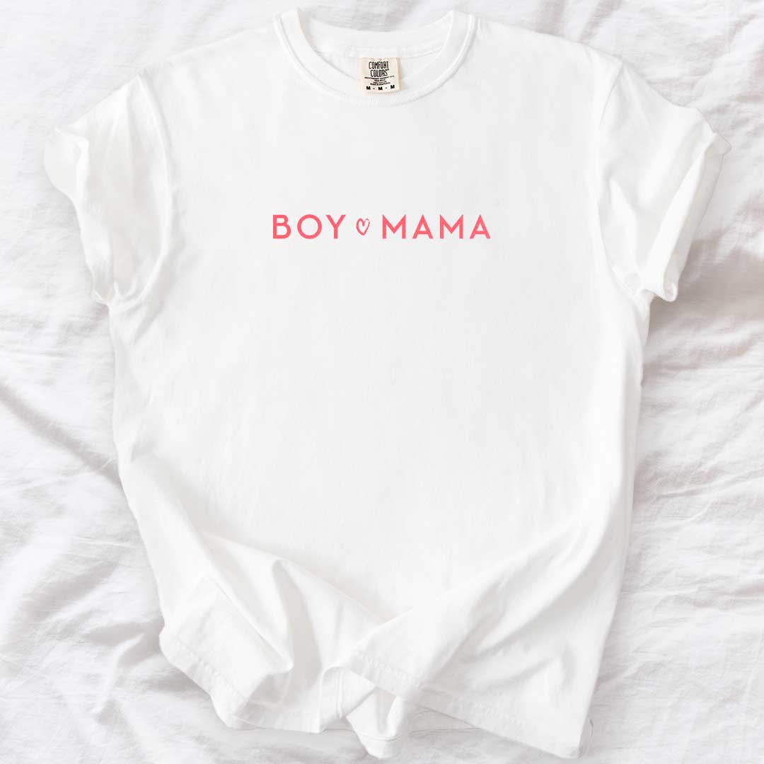 Boy ❤️ Mama T-Shirt – Minimalist and Heartfelt Mom Tee